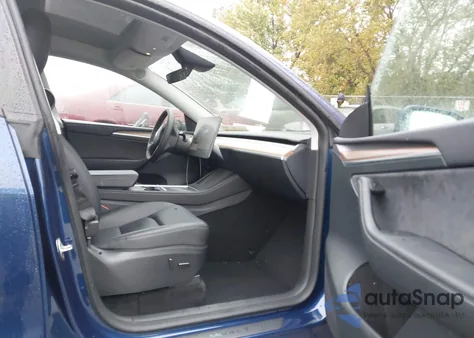 2023 Tesla Model Y Awd/Long Range Dual Motor All-Wheel Drive from USA, damaged, VIN 7SAYGAEE0PF882228